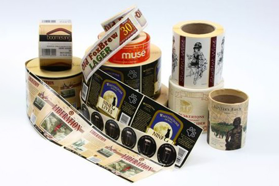 Multicoloured-Labels-1