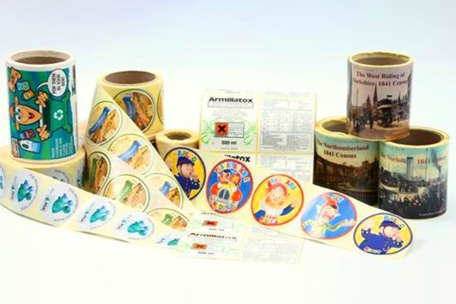 Multicoloured-Labels-2